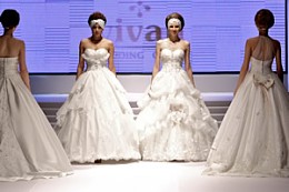 杭州婚博会现场国际婚纱礼服流行时尚发布会